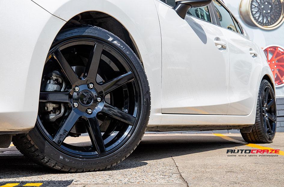 MAZDA-3-VERONA-GLOSS-BLACK